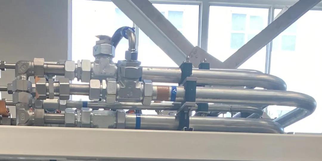 在派克眾多的明星產(chǎn)品中， 無論是論實(shí)力、拼資歷，還是比知名度，怎么都少不了EO卡套接頭！ 